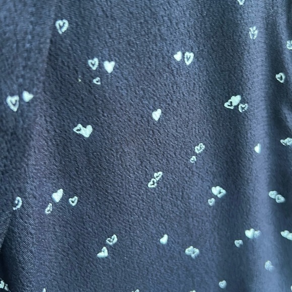 Sunday Best Navy Blue Heart Print Short Sleeves Cropped Top - Picture 12 of 16